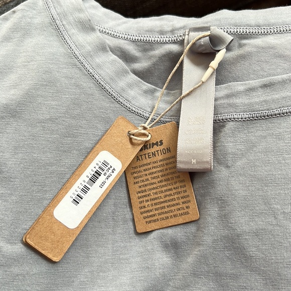 Skims Outdoor Crew Neck Tank - Picture 5 of 10